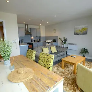 https://cranbrook-house-serviced-apartments.hotelsin-nottingham.com