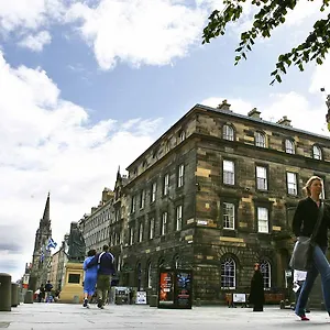 https://parliament-sq-5-royal-mile.edinburghhotelsuk.org